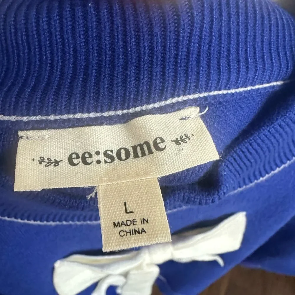 EE:SOME Blue Bow-tie Sweater L